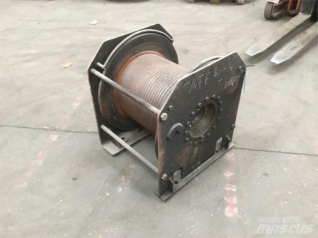 Faun ATF 60-4 winch Peças e equipamento de gruas