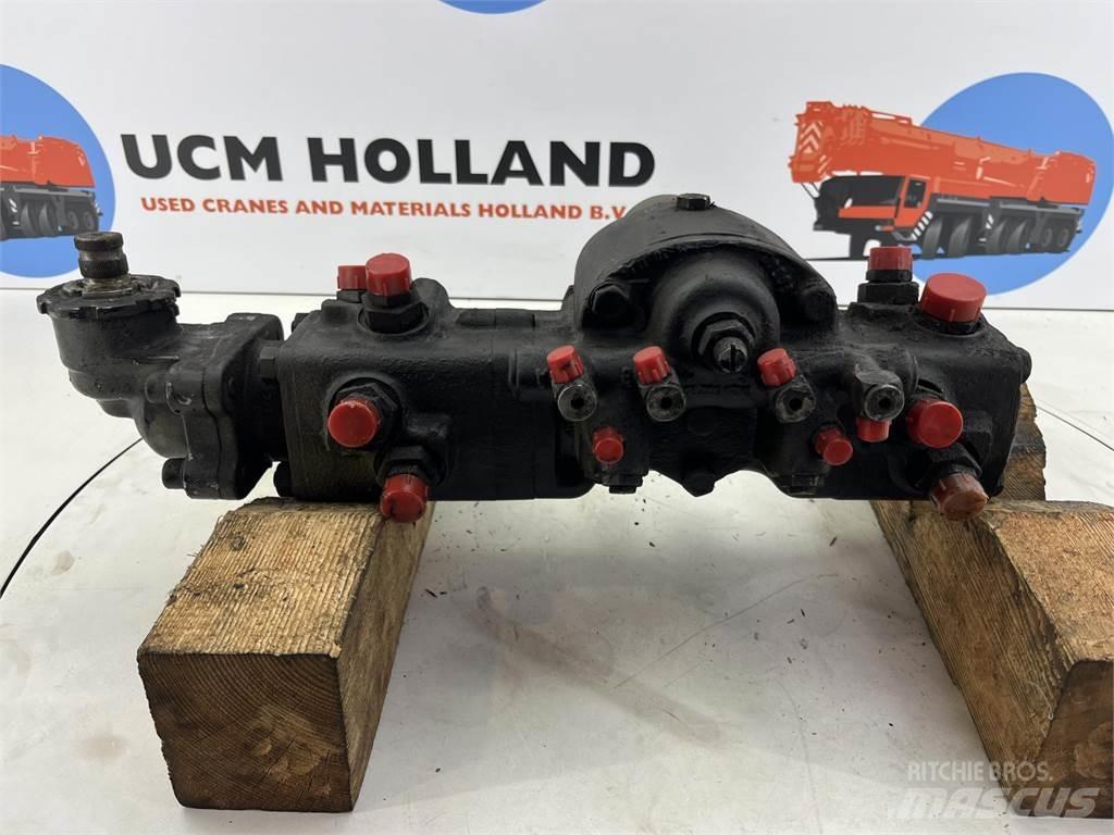  Steering box 210bar Peças e equipamento de gruas