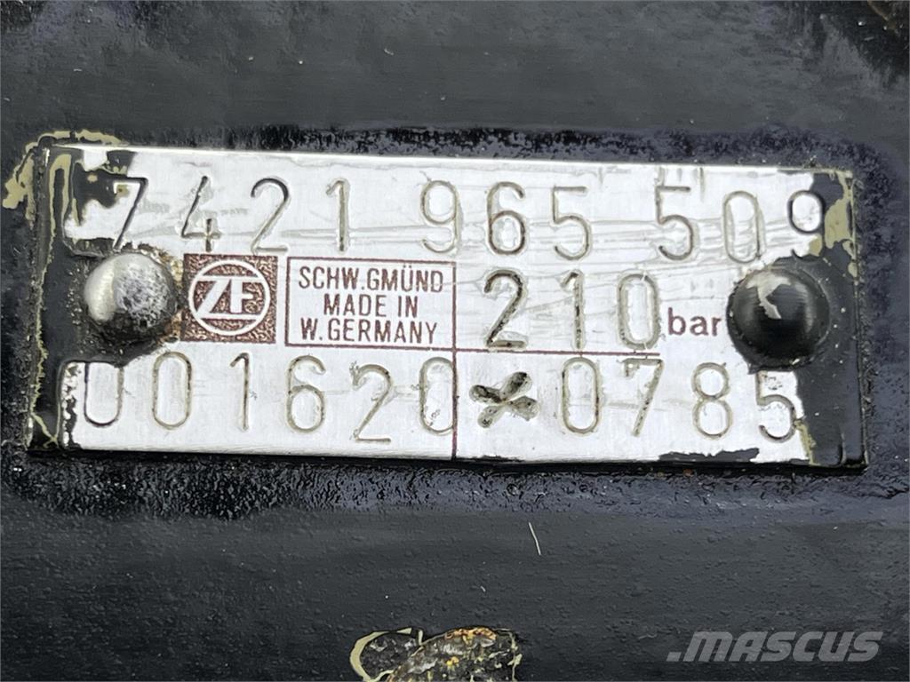  Steering box 210bar Peças e equipamento de gruas