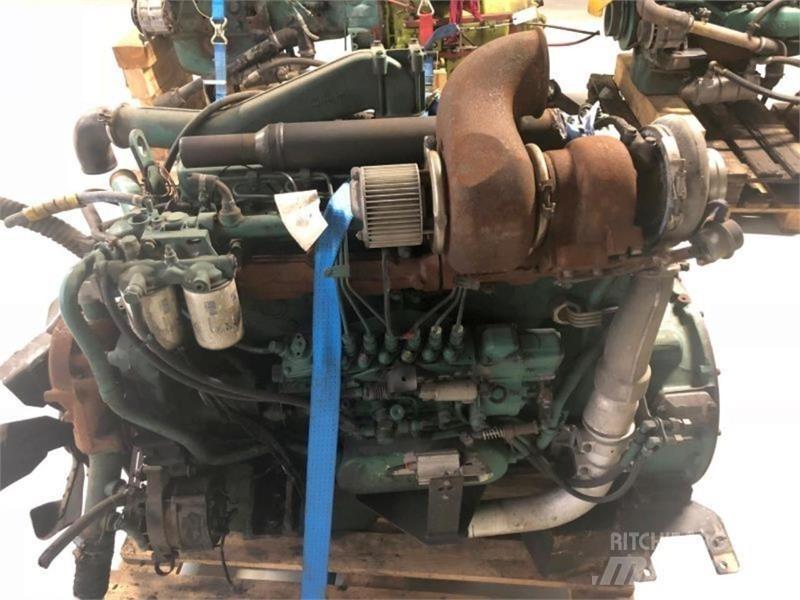 Volvo D7B Movimentação cargas - Outros
