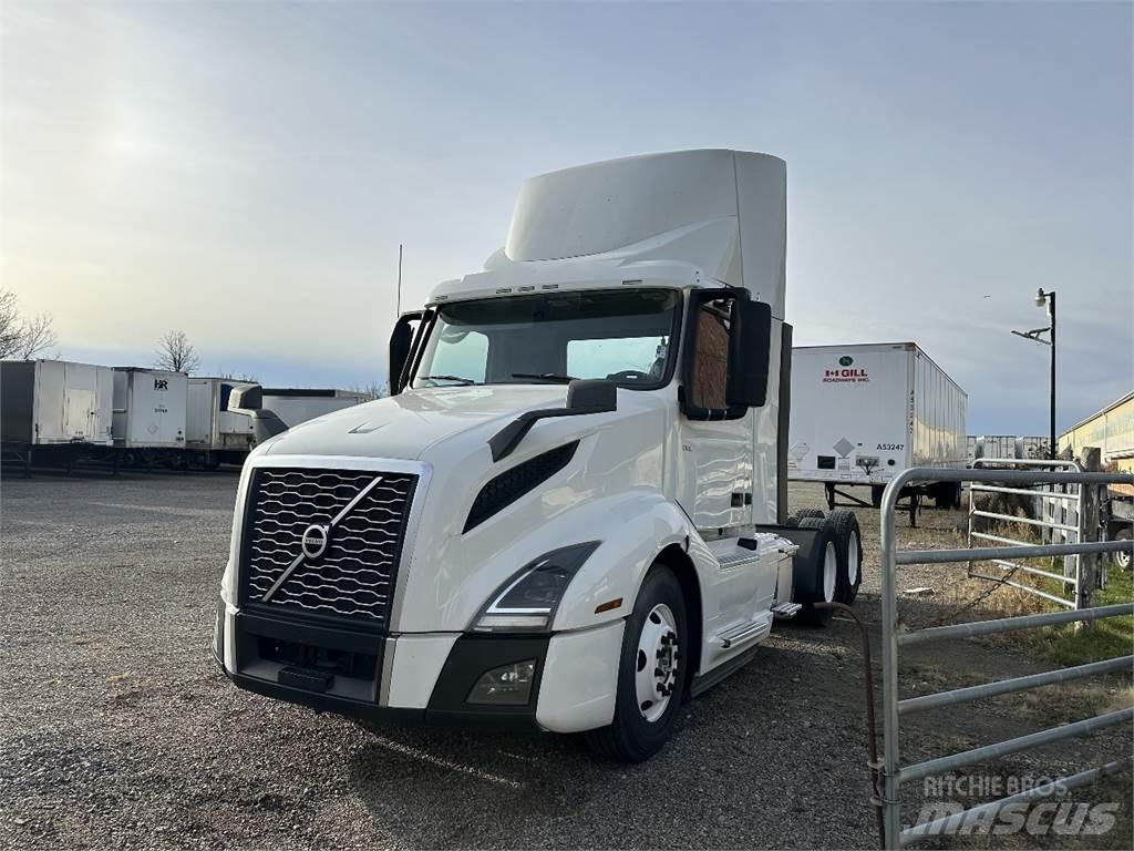 Volvo VNL300 Tractores (camiões)