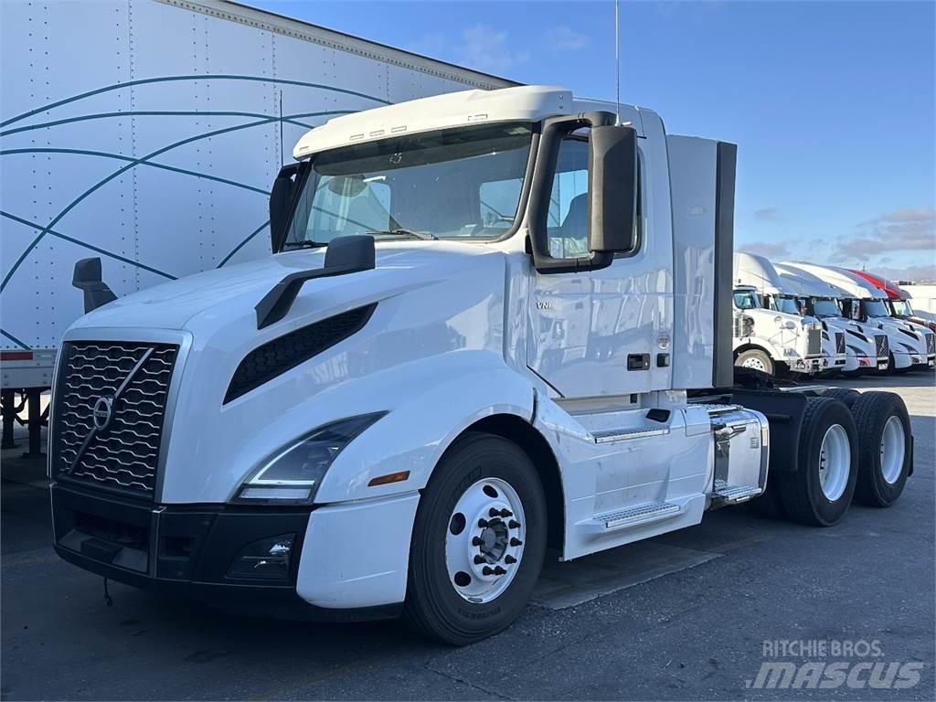 Volvo VNL300 Tractores (camiões)
