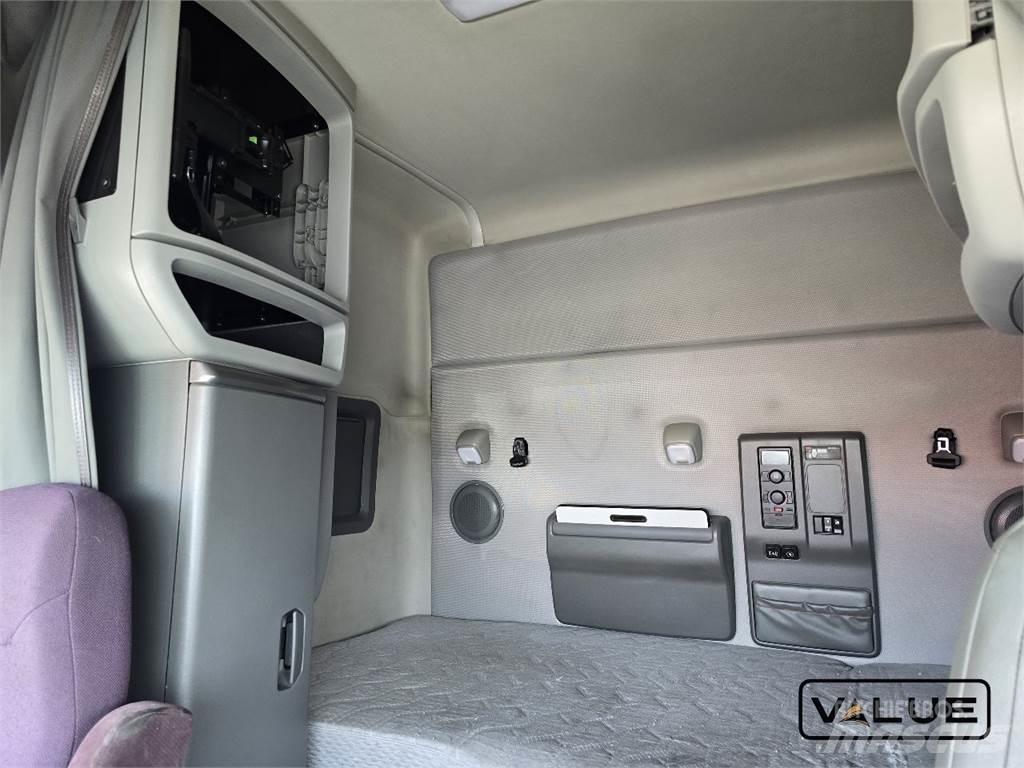 Volvo VNL740 Tractores (camiões)