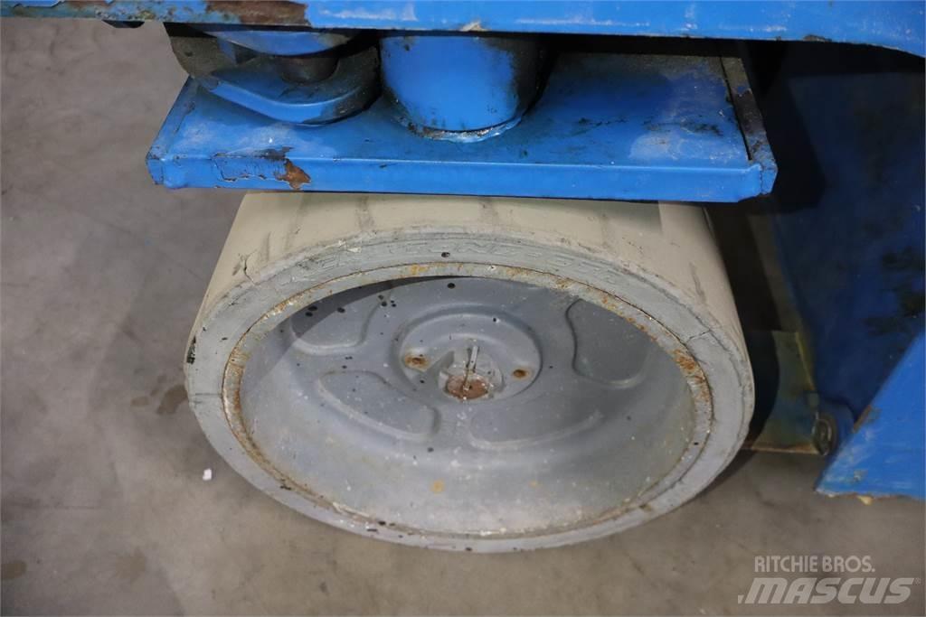 Genie GS2046 Elevadores de tesoura