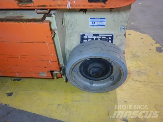 JLG 1230ES Plataformas de Mastro Vertical