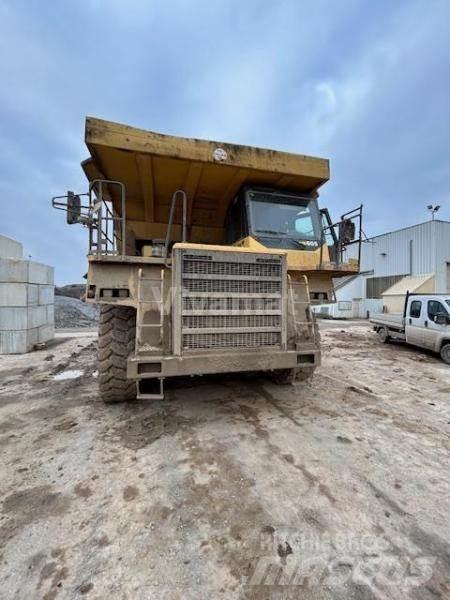 Komatsu HD605-7 Camiőes dumper basculantes rígidos