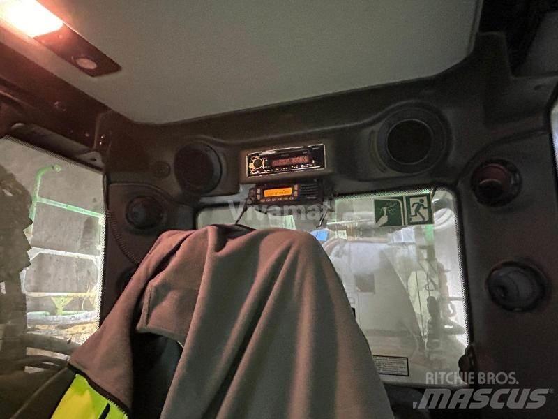 Liebherr R956 Escavadoras de rastos