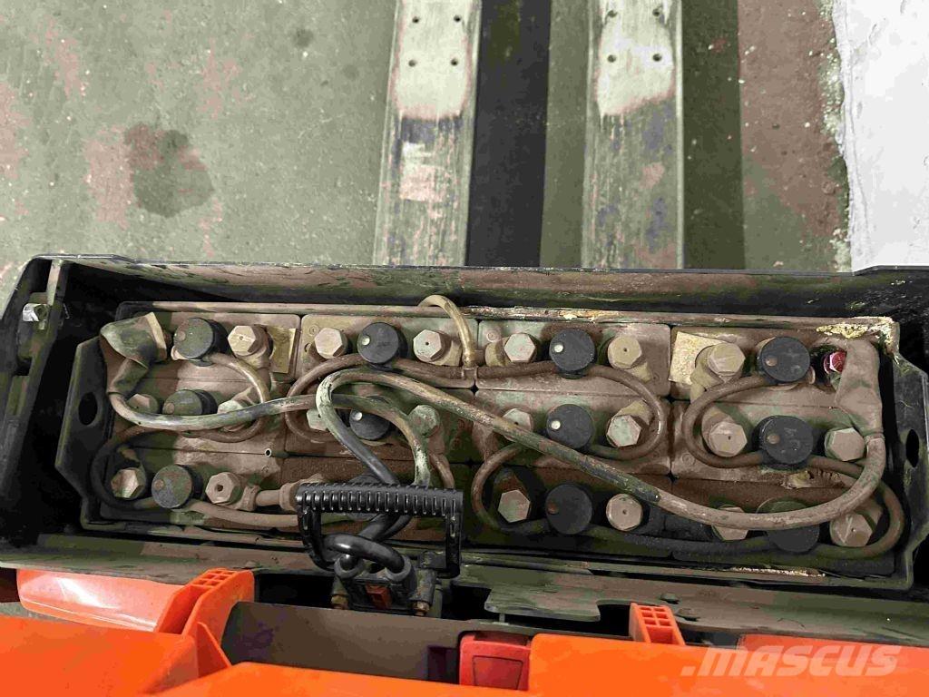 BT LWE 200 Porta palettes