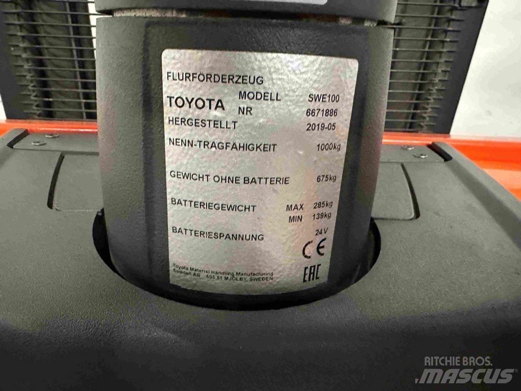 BT SWE 100 Empilhador para operador externo