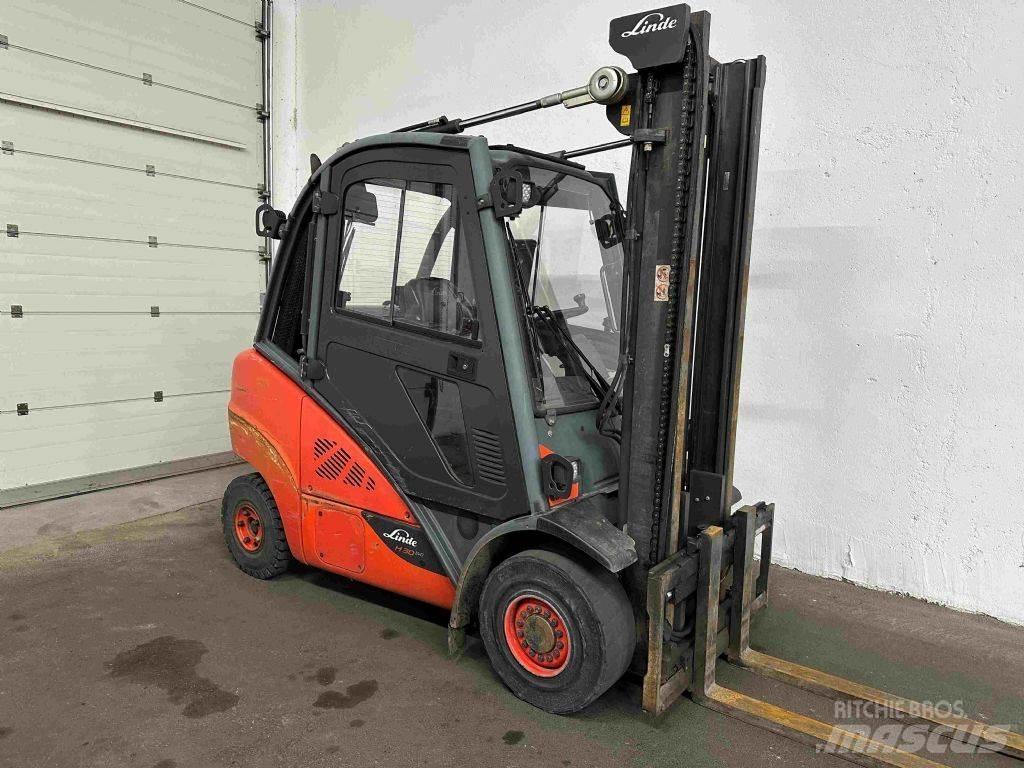 Linde H 30 T-02 EVO Empilhadores a gás
