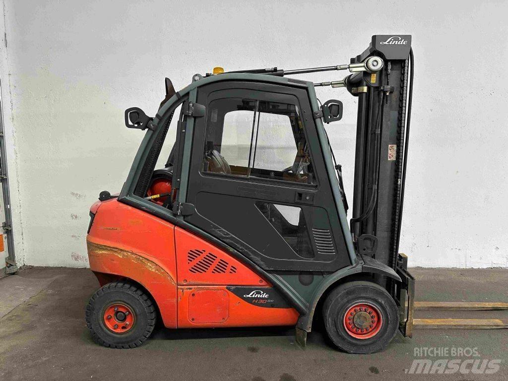 Linde H 30 T-02 EVO Empilhadores a gás