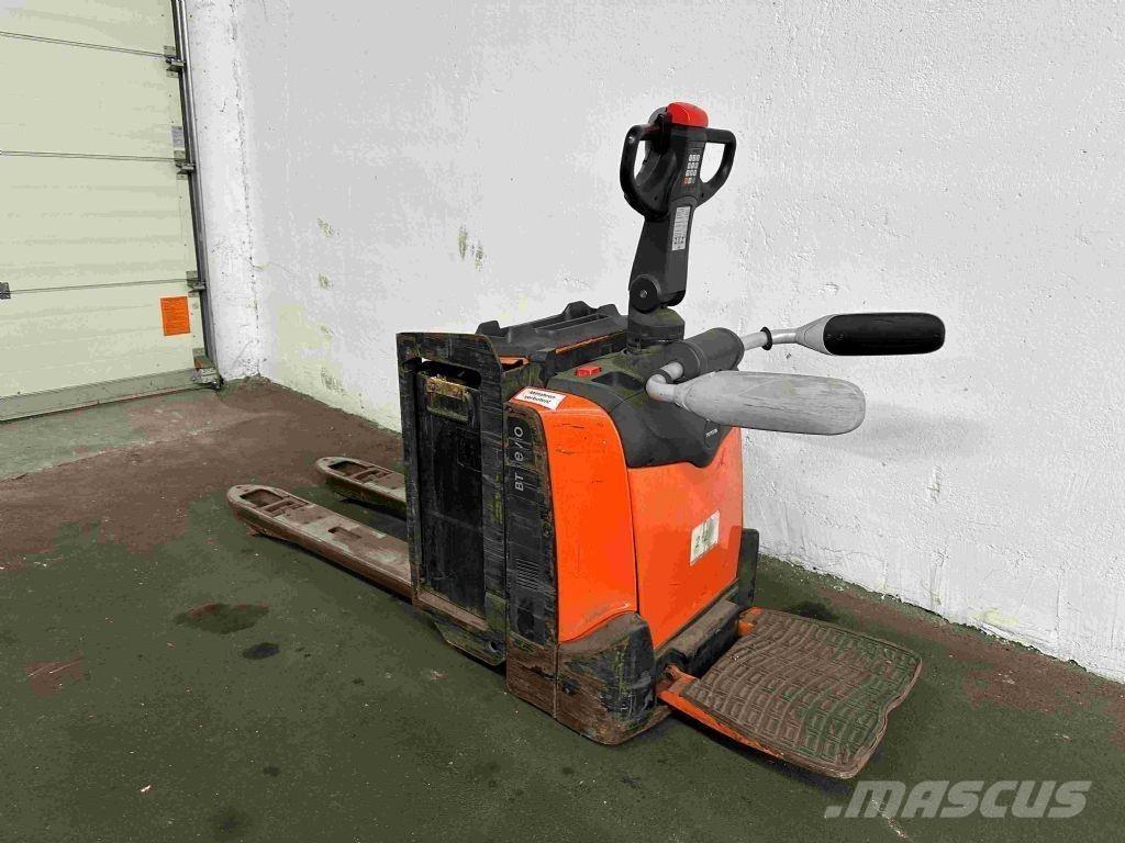 Toyota LPE 200 Porta palettes