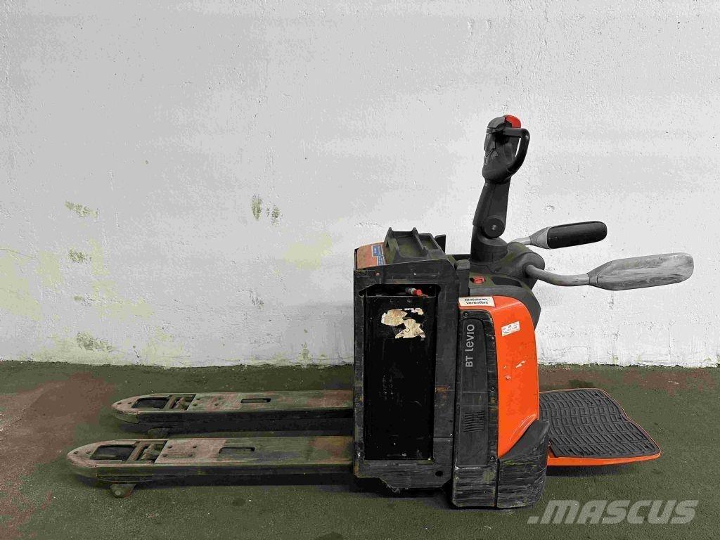 Toyota LPE 200 Porta palettes