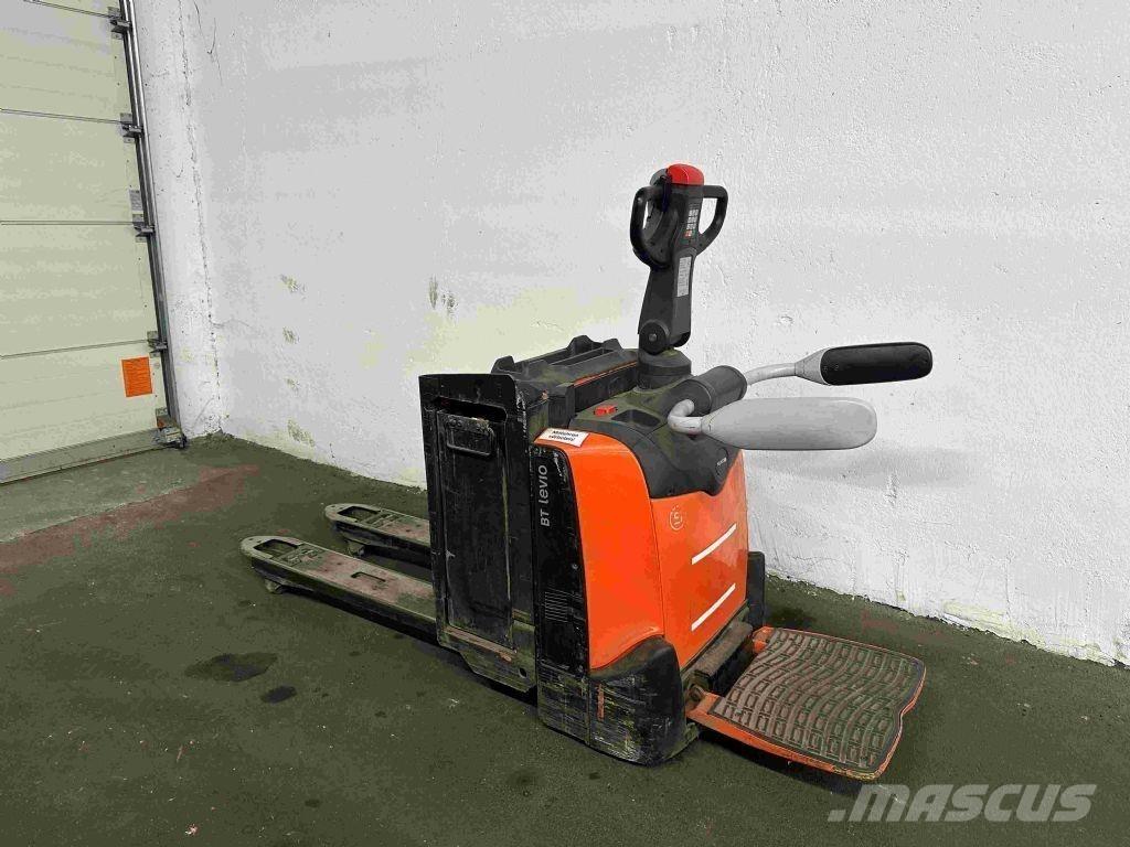 Toyota LPE 200 Porta palettes