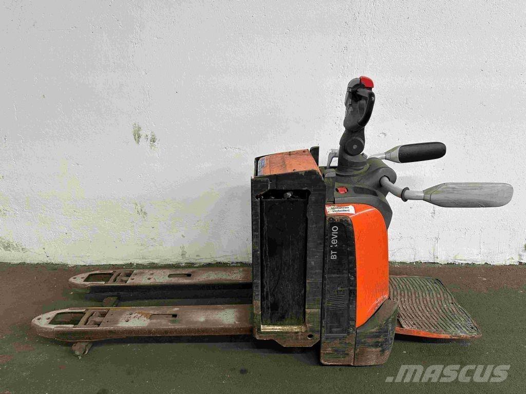Toyota LPE 200 Porta palettes