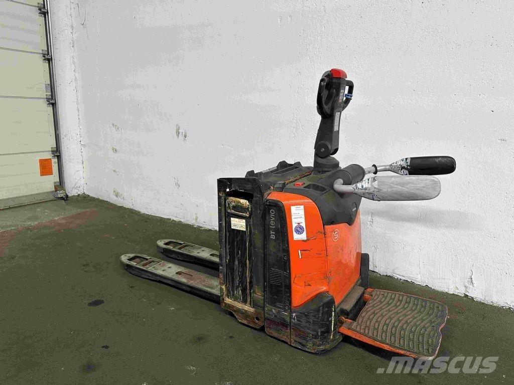 Toyota LPE 200 Porta palettes