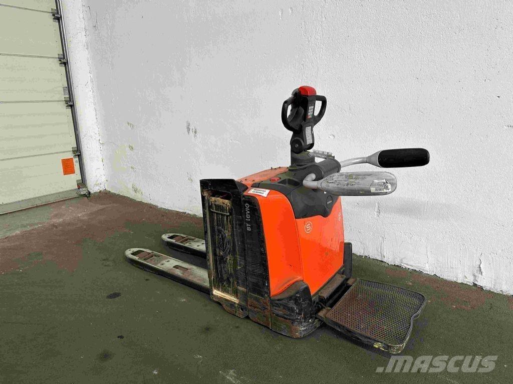 Toyota LPE 200 Porta palettes