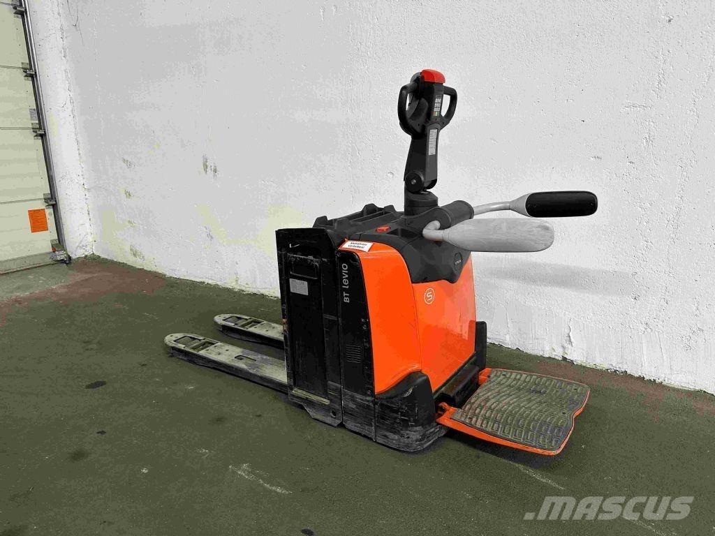Toyota LPE 200 Porta palettes
