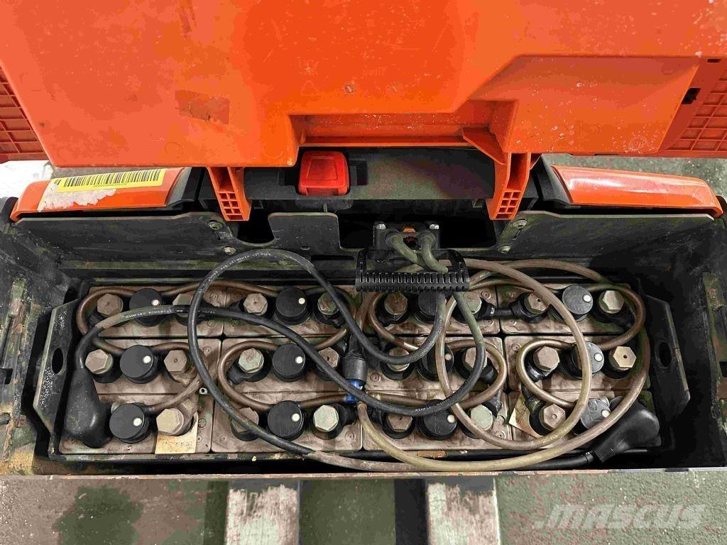 Toyota LWE 160 Porta palettes