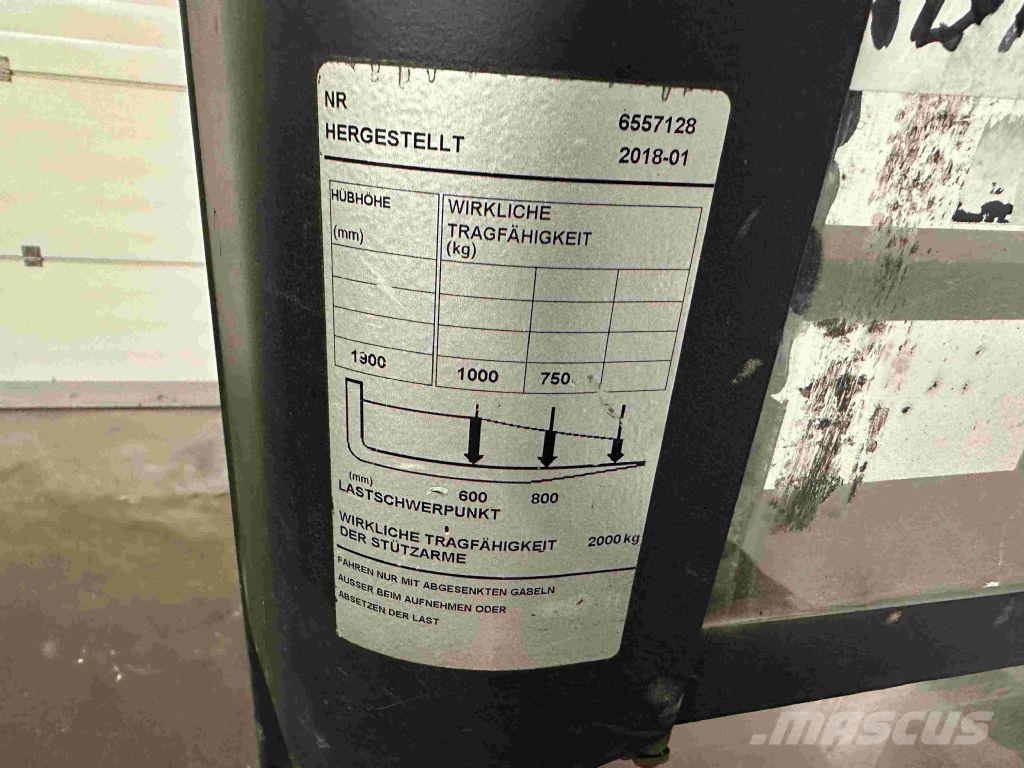 Toyota SPE 200 D Empilhador para operador externo