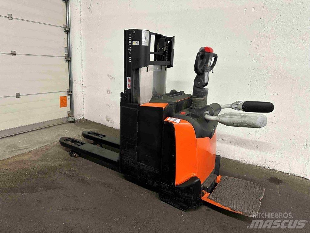 Toyota SPE 200 DN Empilhador para operador externo
