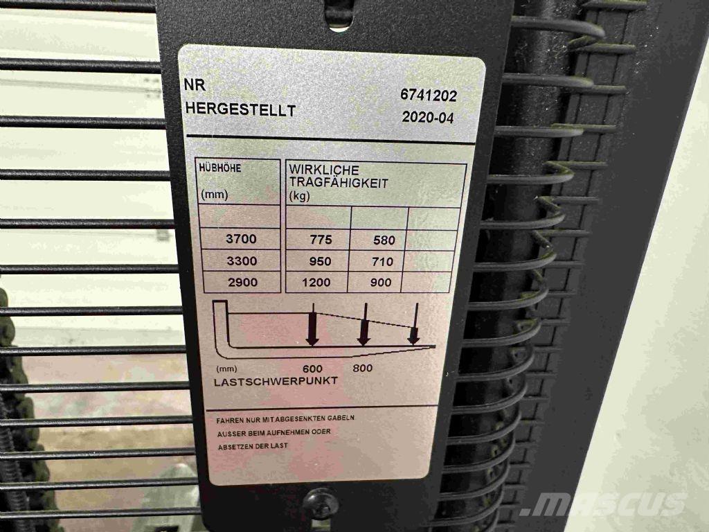 Toyota SWE 120 Empilhador para operador externo