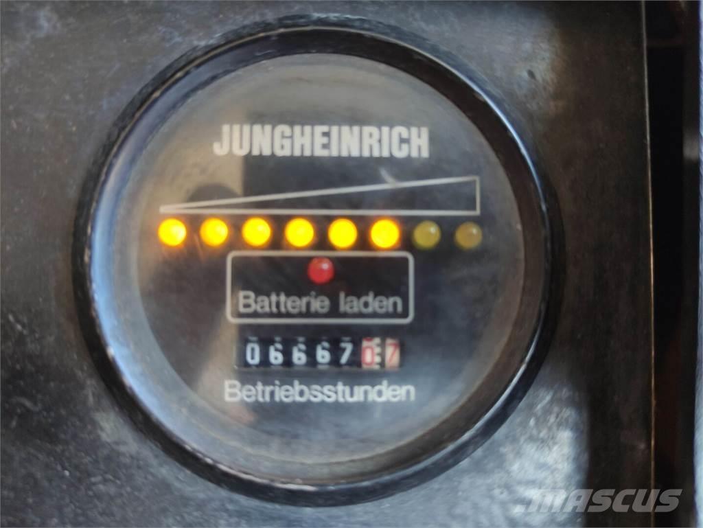 Jungheinrich EJC A 12.5 Empilhador para operador externo