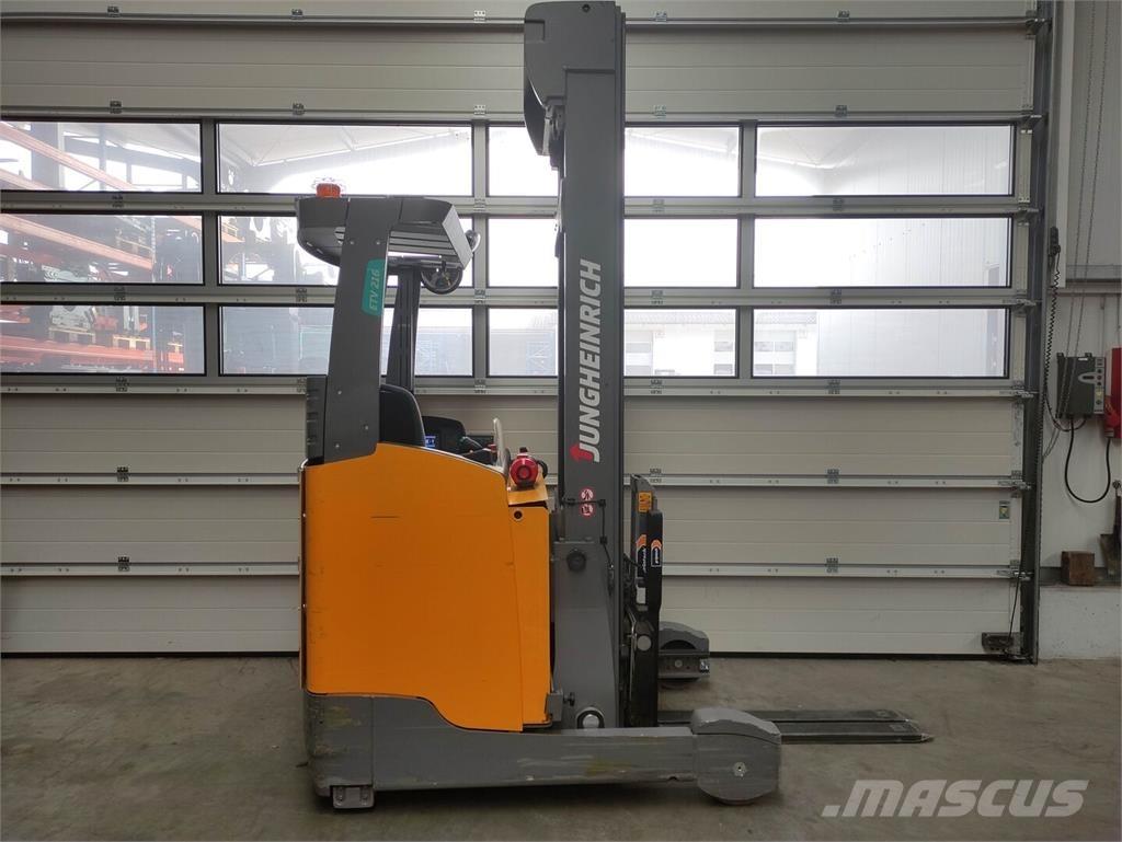 Jungheinrich ETV 216 Empilhadores Elevadores