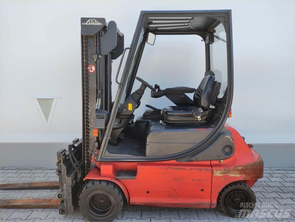 Linde E20P-02-335 Empilhadores eléctricos