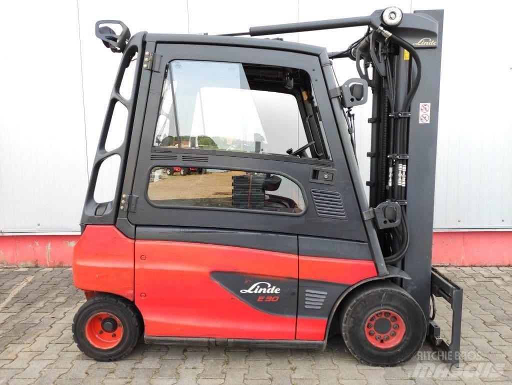 Linde E30L-01-387 Empilhadores eléctricos