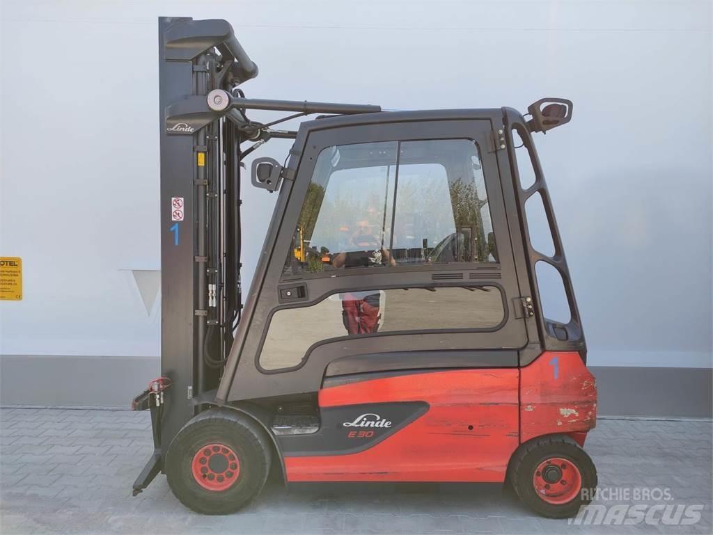 Linde E30L-01-387 Empilhadores eléctricos