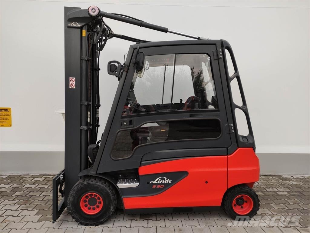 Linde E30L/387 (LACK NEU) Empilhadores eléctricos
