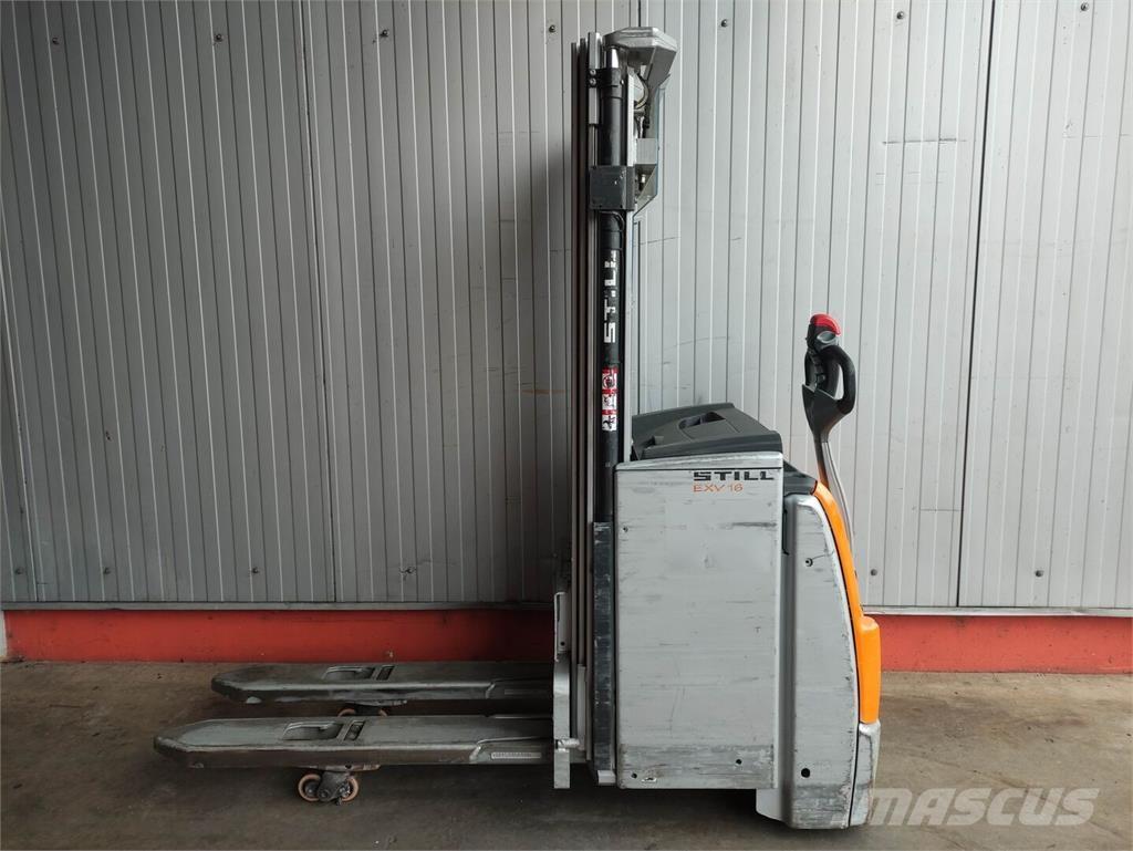 Still EXV 16i Empilhador para operador externo