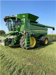 John Deere S680