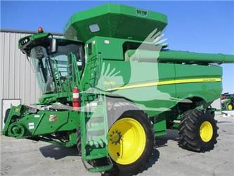 John Deere S680