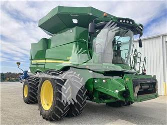 John Deere S680