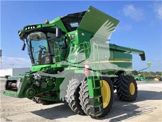 John Deere S680