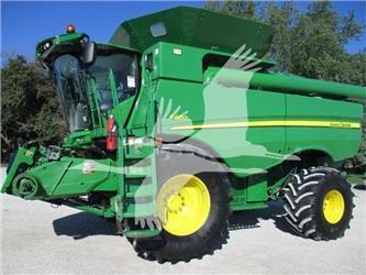 John Deere S680