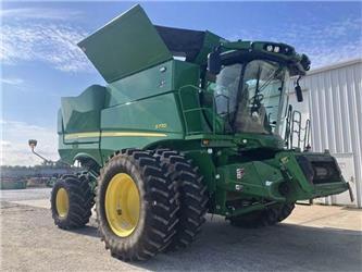 John Deere S770