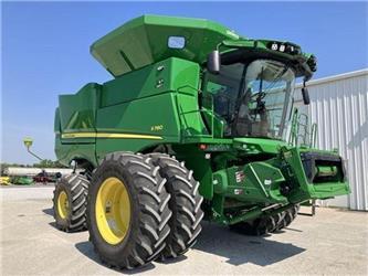 John Deere S780