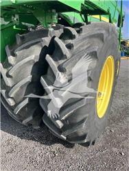 Michelin 650/85R38