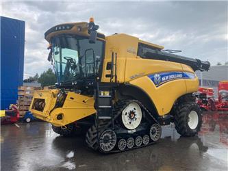 New Holland CR 8.90
