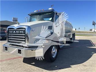 Mack GRANITE 64BR