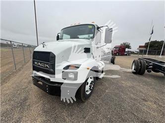 Mack MD6
