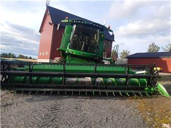 John Deere T 560 i