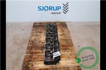 Ford 8240 Cylinder Head