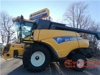 New Holland CR 9070