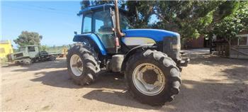 New Holland 7010