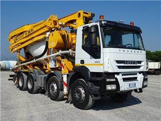 Iveco Traker 450