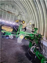 John Deere DB44